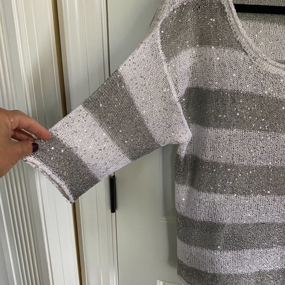 Olivia M Sweater - Picture 2 of 5